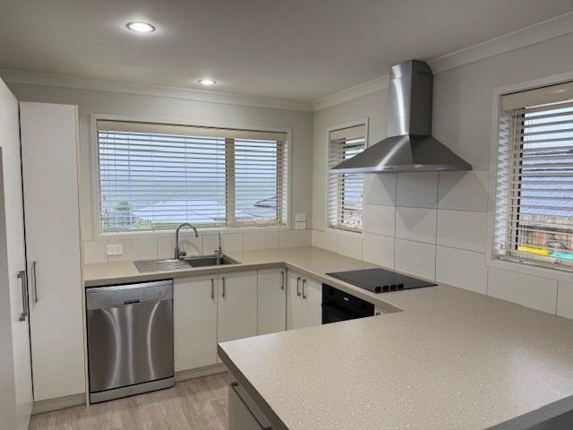  at 298 Ballintoy Park Drive, Welcome Bay, Tauranga, Bay Of Plenty