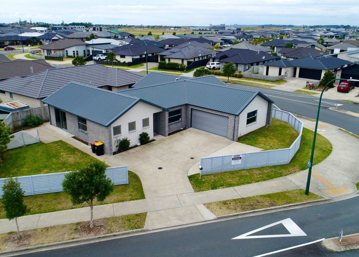  at 2 Cupples Street, Papamoa Beach, Papamoa