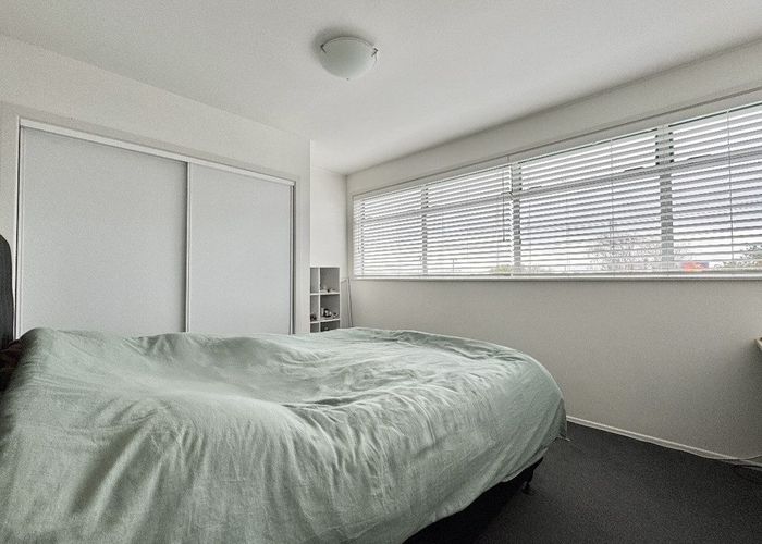  at 4/70A Tawa Road, One Tree Hill, Auckland City, Auckland