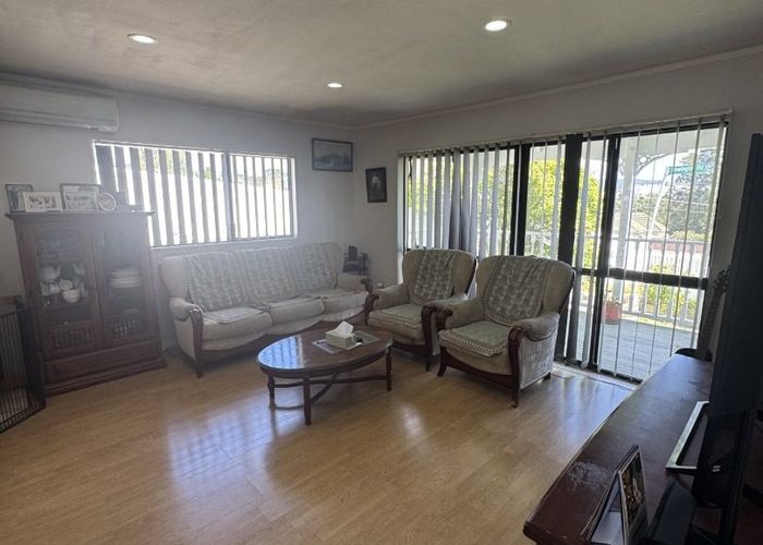  at 68 Newington Road, Henderson, Waitakere City, Auckland