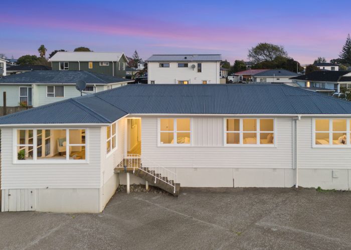  at 25 Romney Place, Manurewa, Auckland