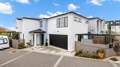  at 9 Whiti Lane, Pakuranga, Auckland