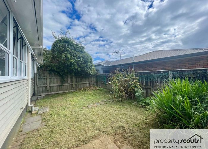  at 9 Karaka Street, Merrilands, New Plymouth