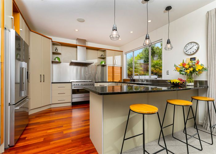 at 23 George Deane Place, Greenhithe, Auckland