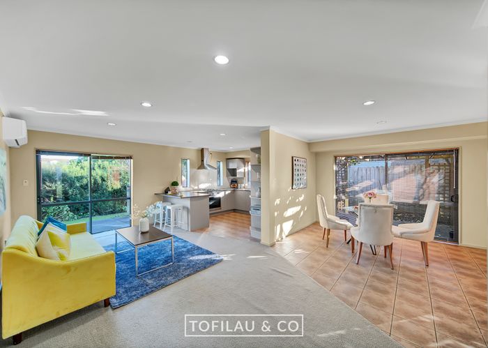  at 12 Waterbury Place, Mangere, Auckland