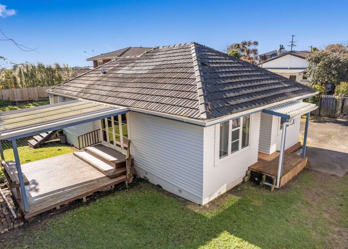  at 1/110 Lynwood Road, New Lynn, Waitakere City, Auckland