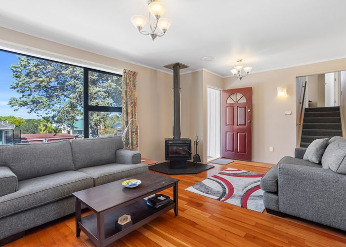  at 104 Sycamore Drive, Sunnynook, Auckland