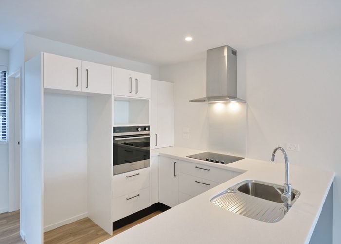  at 2 Wheatsheaf Lane, Heathcote, Christchurch City, Canterbury