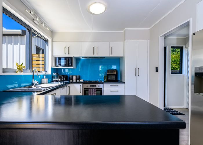  at 3 Lindaver Grove, Merrilands, New Plymouth, Taranaki