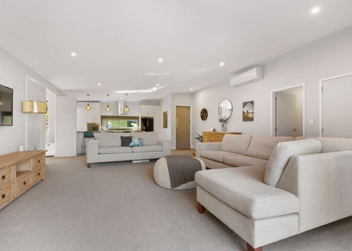  at 164 Ballintoy Park Drive, Welcome Bay, Tauranga