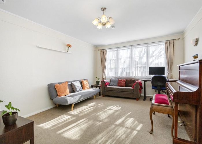  at 1/80 Naenae Road, Naenae, Lower Hutt