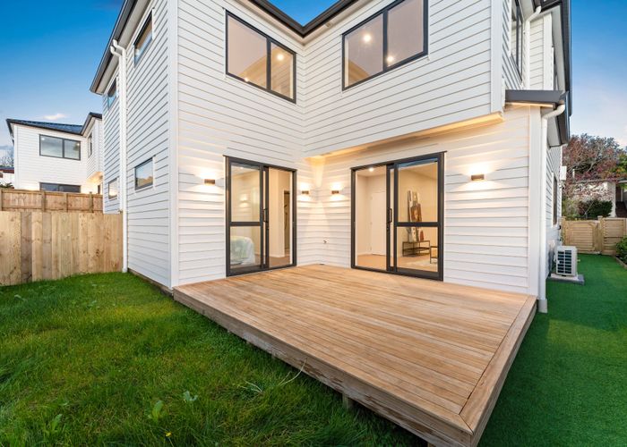  at 2A Terra Nova Street, Glen Eden, Waitakere City, Auckland