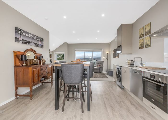  at 4 Kopua PL, Whitby, Porirua