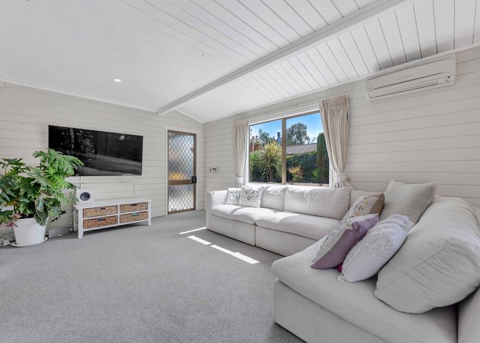  at 2/7 Mccall Place, Ōpaheke, Papakura