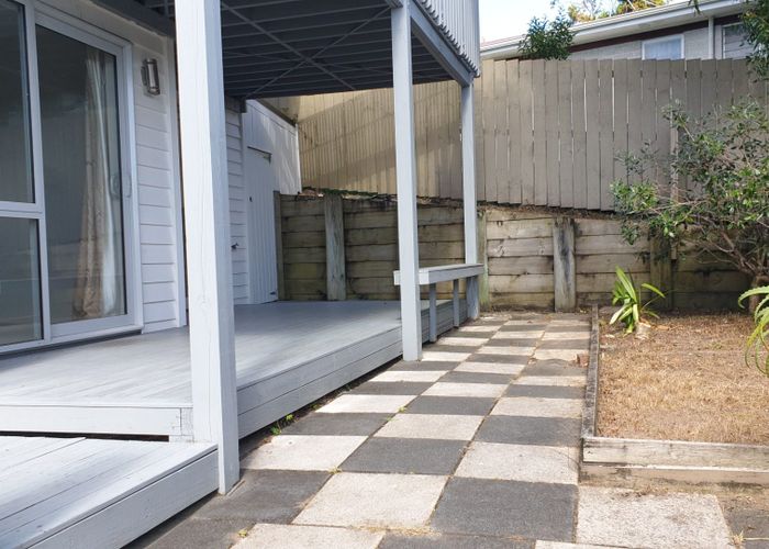  at Downstairs 29a Ellice Rd, Totara Vale, North Shore City, Auckland