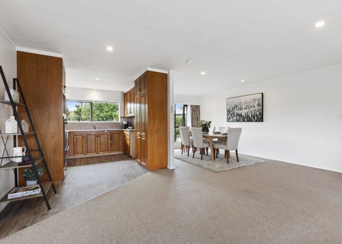  at 11 Rippleside Place, Pahurehure, Papakura
