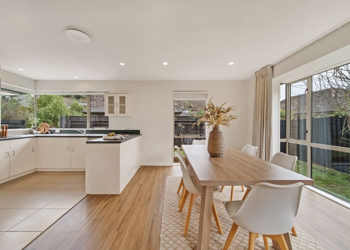  at Flat 2/69 Bowenvale Avenue, Cashmere, Christchurch City, Canterbury