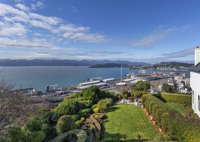  at 34 Orchard Street, Wadestown, Wellington