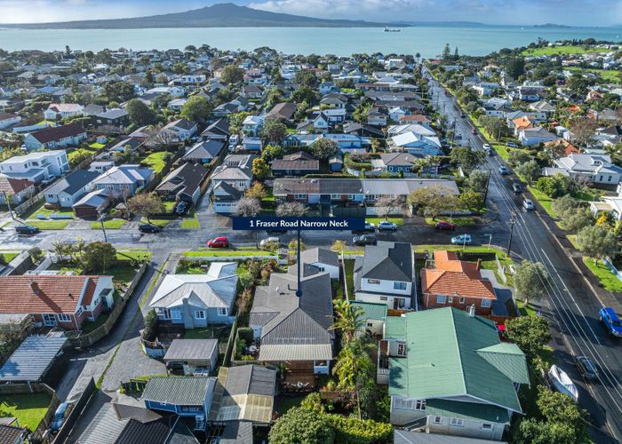  at 1 Fraser Road, Narrow Neck, Auckland