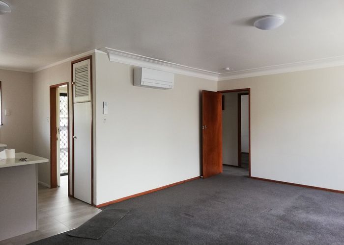  at 2/185 Green Lane West, Greenlane, Auckland City, Auckland