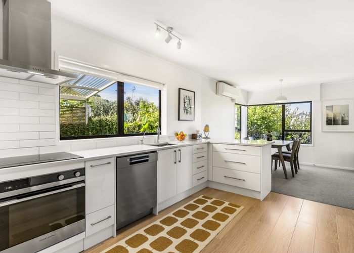  at 1/37 Fir Street, Waterview, Auckland