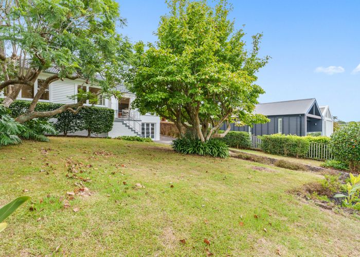  at 4 Athlone Road, Glendowie, Auckland
