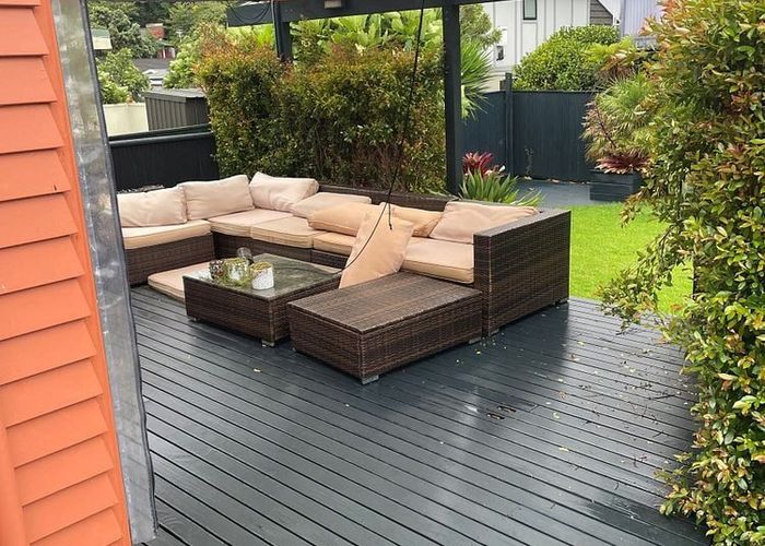  at 122 Mana Esplanade, Paremata, Porirua, Wellington