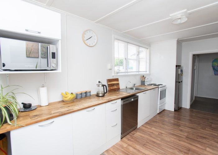  at 6 Stanley Street, Kerepehi, Paeroa