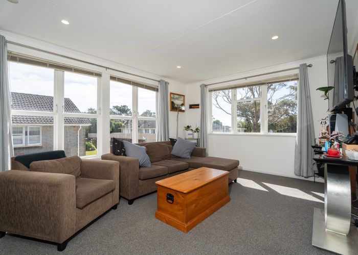  at 30 Surprise Place, Cannons Creek, Porirua