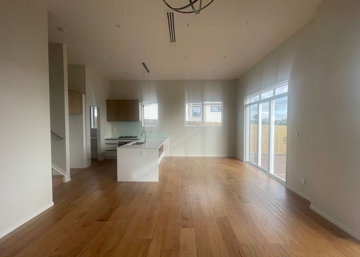  at 6 Kowaitau Avenue, Beachlands, Manukau City, Auckland