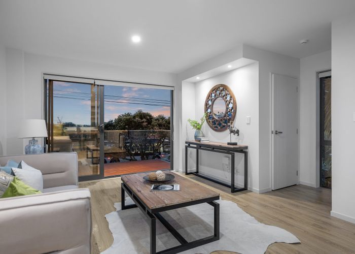  at 2E Fowler Street, Northcote, Auckland