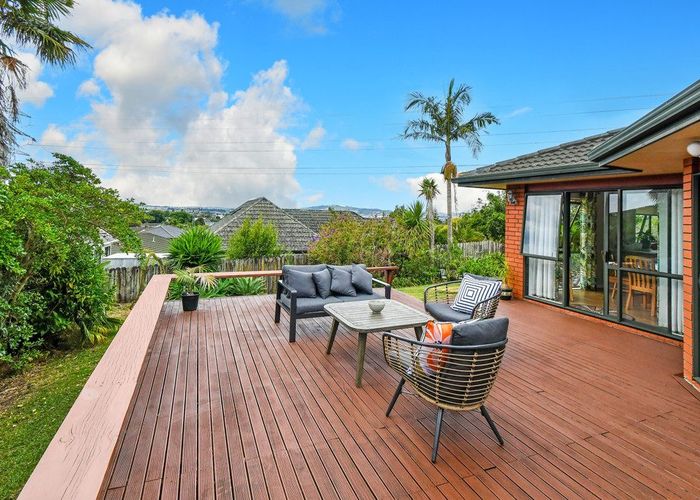  at 10 Kylie Court, Clover Park, Auckland