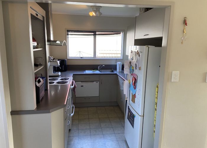  at 1/10 Glennandrew Drive, Half Moon Bay, Manukau City, Auckland