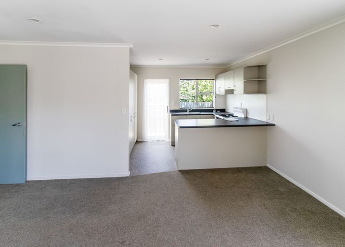  at 27a Chingford Close, Mangere, Manukau City, Auckland