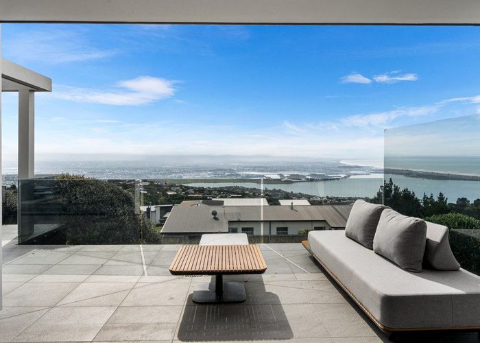  at 17 Stoneyridge Close, Mount Pleasant, Christchurch City, Canterbury