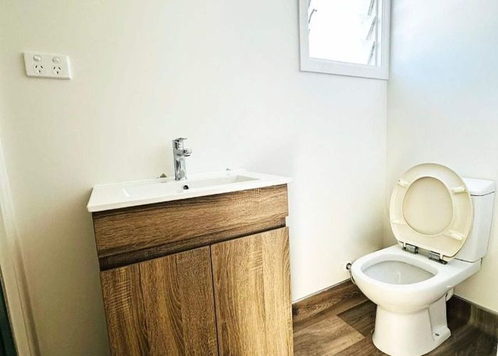  at 1/48 Woodlands Crescent, Browns Bay, North Shore City, Auckland