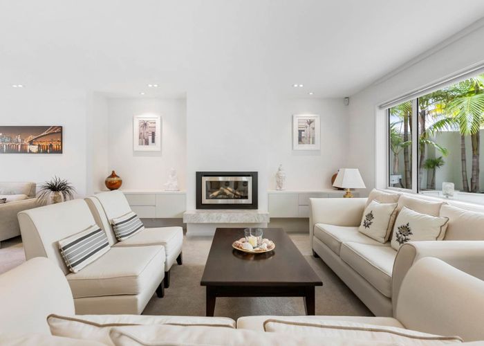  at 10 Nihill Crescent, Mission Bay, Auckland City, Auckland