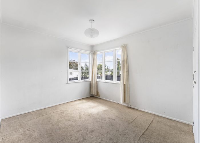  at 64a McLean Avenue, Papatoetoe, Manukau City, Auckland