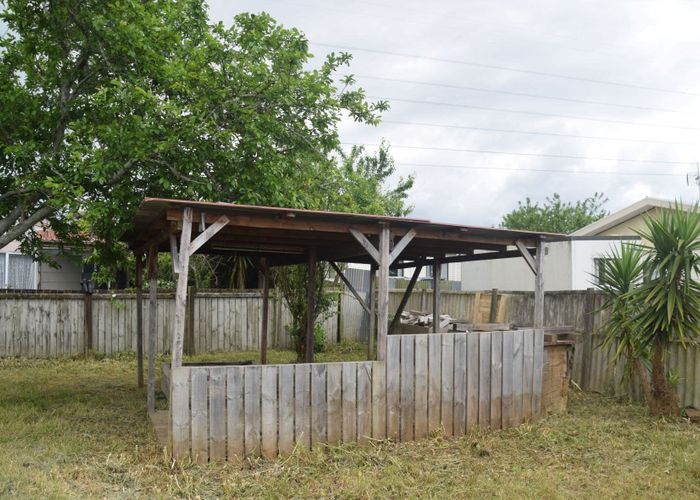  at 14 Fisher Crescent, Otara, Auckland