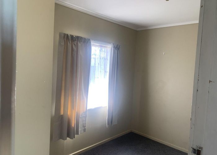  at 6 Cameron Road, Hillcrest, Hamilton, Waikato
