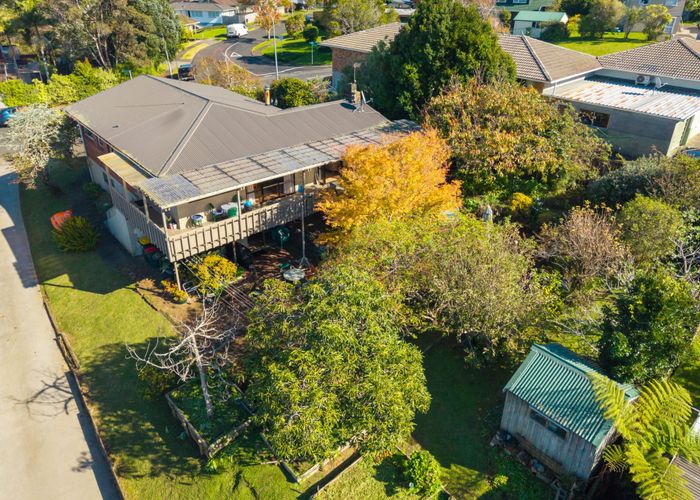  at 3 Riverhills Avenue, Pakuranga Heights, Manukau City, Auckland
