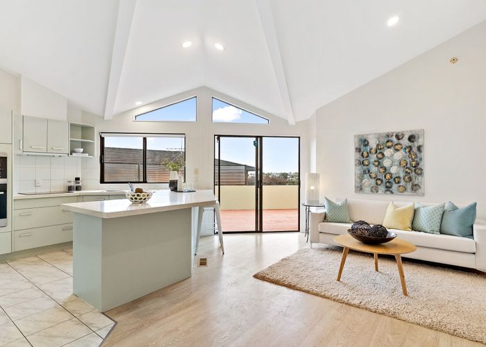  at 7 Wentwood Place, Torbay, North Shore City, Auckland