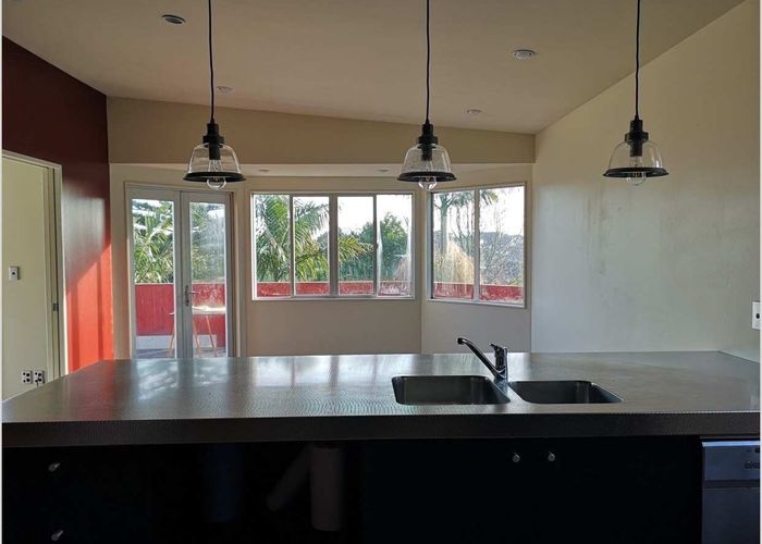  at 657 Beach Rd, Rothesay Bay, North Shore City, Auckland