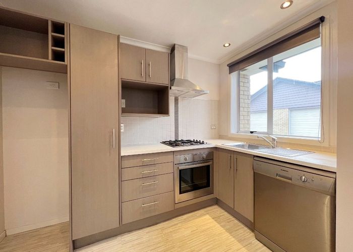  at 8C Pitt Street, Frankton, Hamilton, Waikato