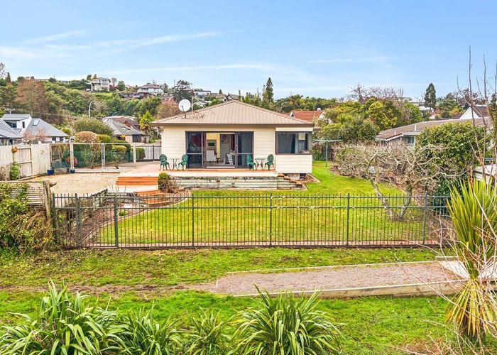  at 10 Gemini Place, Kawaha Point, Rotorua