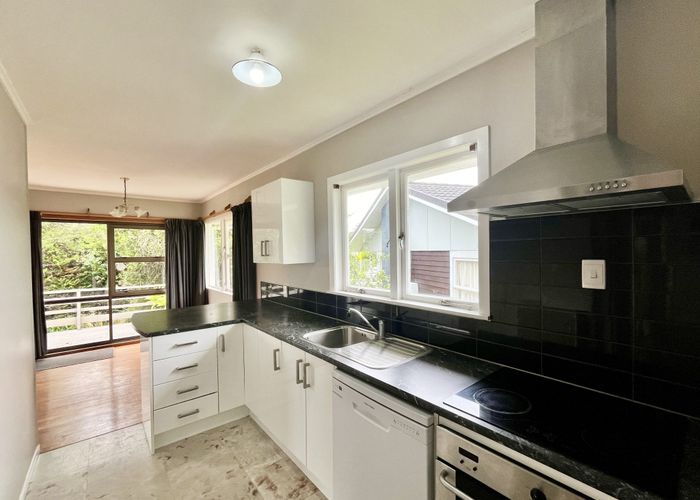  at 11 La Rosa Street, Green Bay, Waitakere City, Auckland