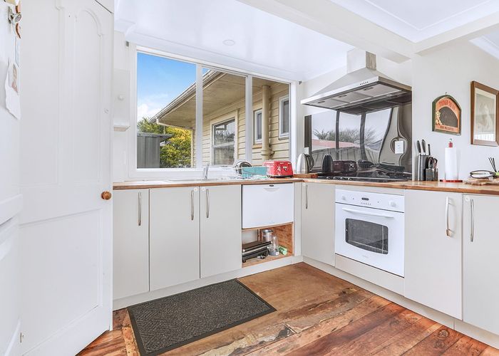  at 16 Vercoe Road, Beerescourt, Hamilton