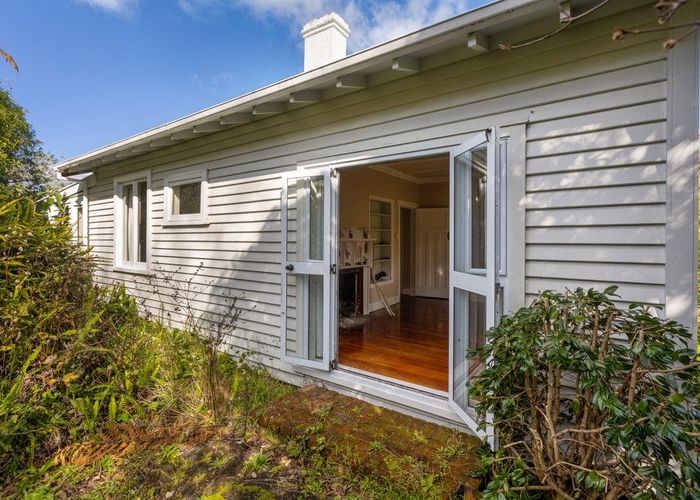  at 176 Huatoki Street, Upper Vogeltown, New Plymouth