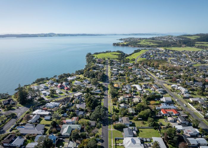  at 127 Second View Avenue, Beachlands, Manukau City, Auckland