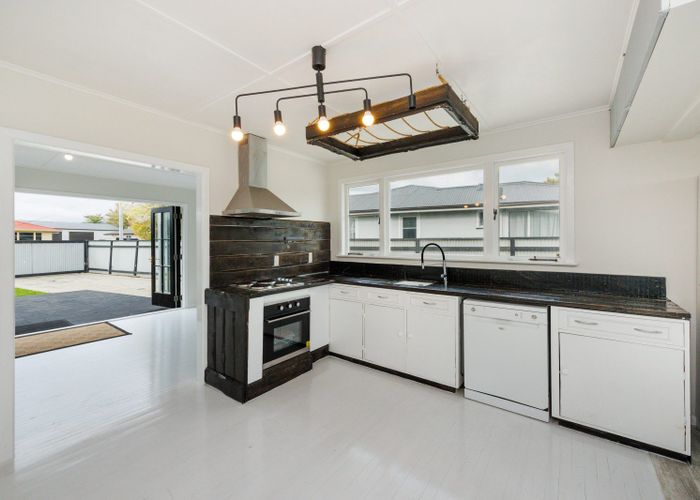  at 11 Kettle Avenue, Awapuni, Palmerston North, Manawatu / Whanganui